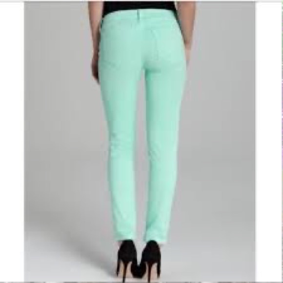 Spring Street Skinny Jeans - Picture 1 of 5